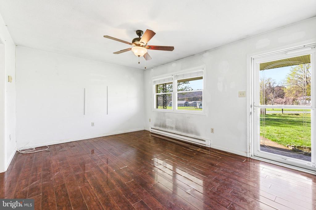 4881 IDA RD, LURAY, Virginia 22835, 3 Bedrooms Bedrooms, ,1 BathroomBathrooms,Residential,4881 IDA RD,VAPA2006262 MLS # VAPA2006262