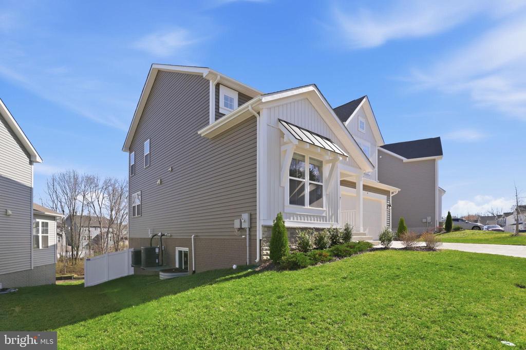 11425 BLUESTEM WAY, FREDERICKSBURG, Virginia 22407, 4 Bedrooms Bedrooms, ,3 BathroomsBathrooms,Residential,11425 BLUESTEM WAY,VASP2040860 MLS # VASP2040860