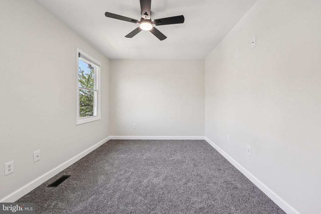 5122 PECAN DR, FREDERICKSBURG, Virginia 22407, 3 Bedrooms Bedrooms, ,1 BathroomBathrooms,Residential,5122 PECAN DR,VASP2040340 MLS # VASP2040340