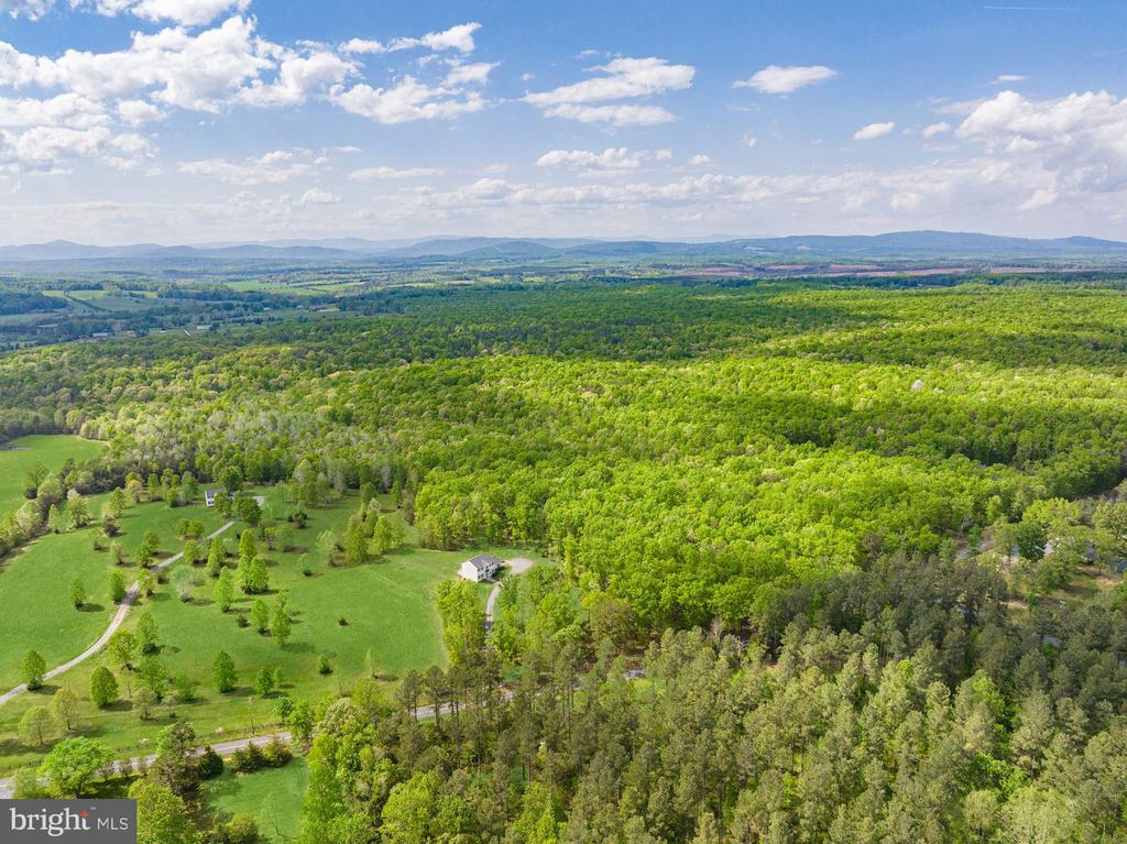 845 RACCOON RIDGE RD, SCOTTSVILLE, Virginia 24590, 4 Bedrooms Bedrooms, ,2 BathroomsBathrooms,Residential,845 RACCOON RIDGE RD,VAAB2001198 MLS # VAAB2001198