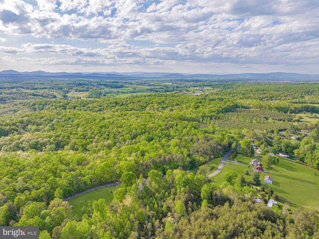 845 RACCOON RIDGE RD, SCOTTSVILLE, Virginia 24590, 4 Bedrooms Bedrooms, ,2 BathroomsBathrooms,Residential,845 RACCOON RIDGE RD,VAAB2001198 MLS # VAAB2001198