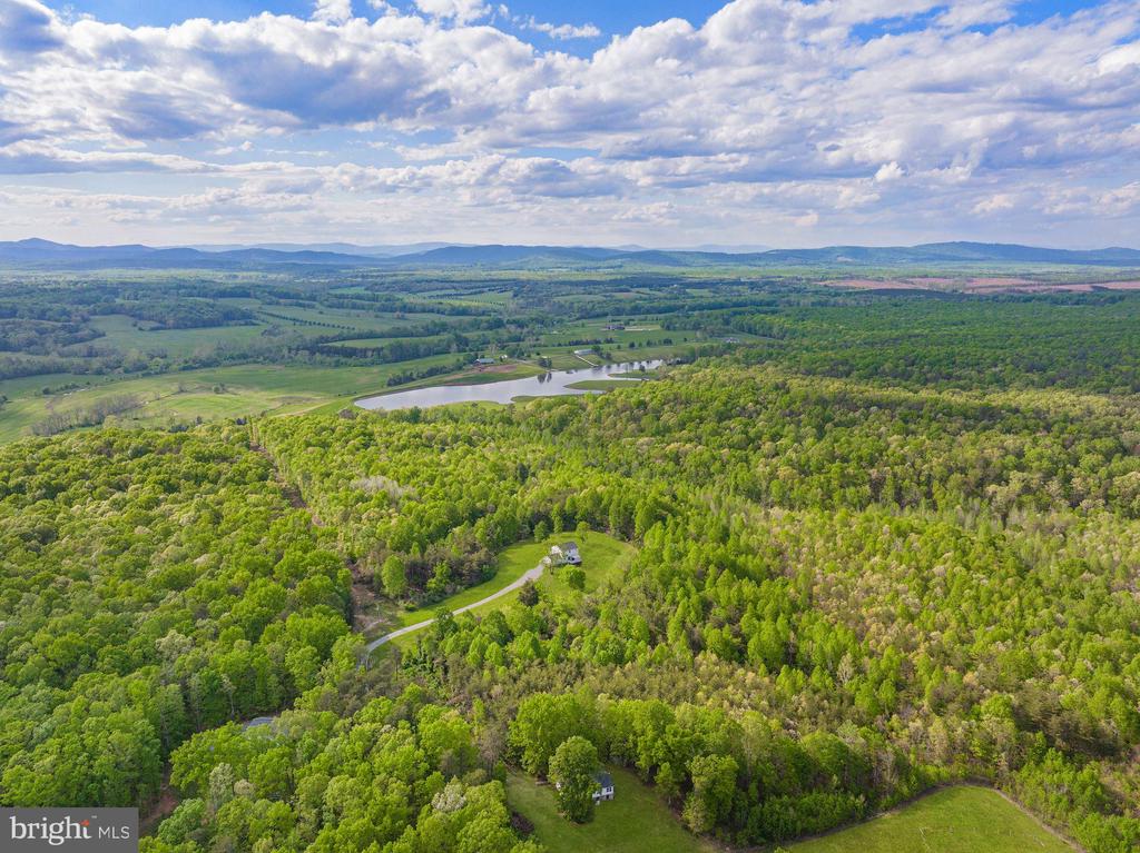 845 RACCOON RIDGE RD, SCOTTSVILLE, Virginia 24590, 4 Bedrooms Bedrooms, ,2 BathroomsBathrooms,Residential,845 RACCOON RIDGE RD,VAAB2001198 MLS # VAAB2001198