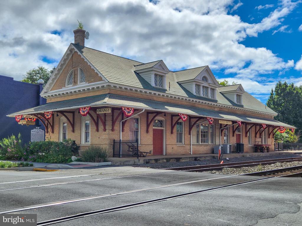 136 ALMOND ST, ORANGE, Virginia 22960, 4 Bedrooms Bedrooms, ,2 BathroomsBathrooms,Residential,136 ALMOND ST,VAOR2013798 MLS # VAOR2013798 136 ALMOND ST, ORANGE, Virginia 22960, 4 Bedrooms Bedrooms, ,2 BathroomsBathrooms,Residential,136 ALMOND ST,VAOR2013798 MLS # VAOR2013798