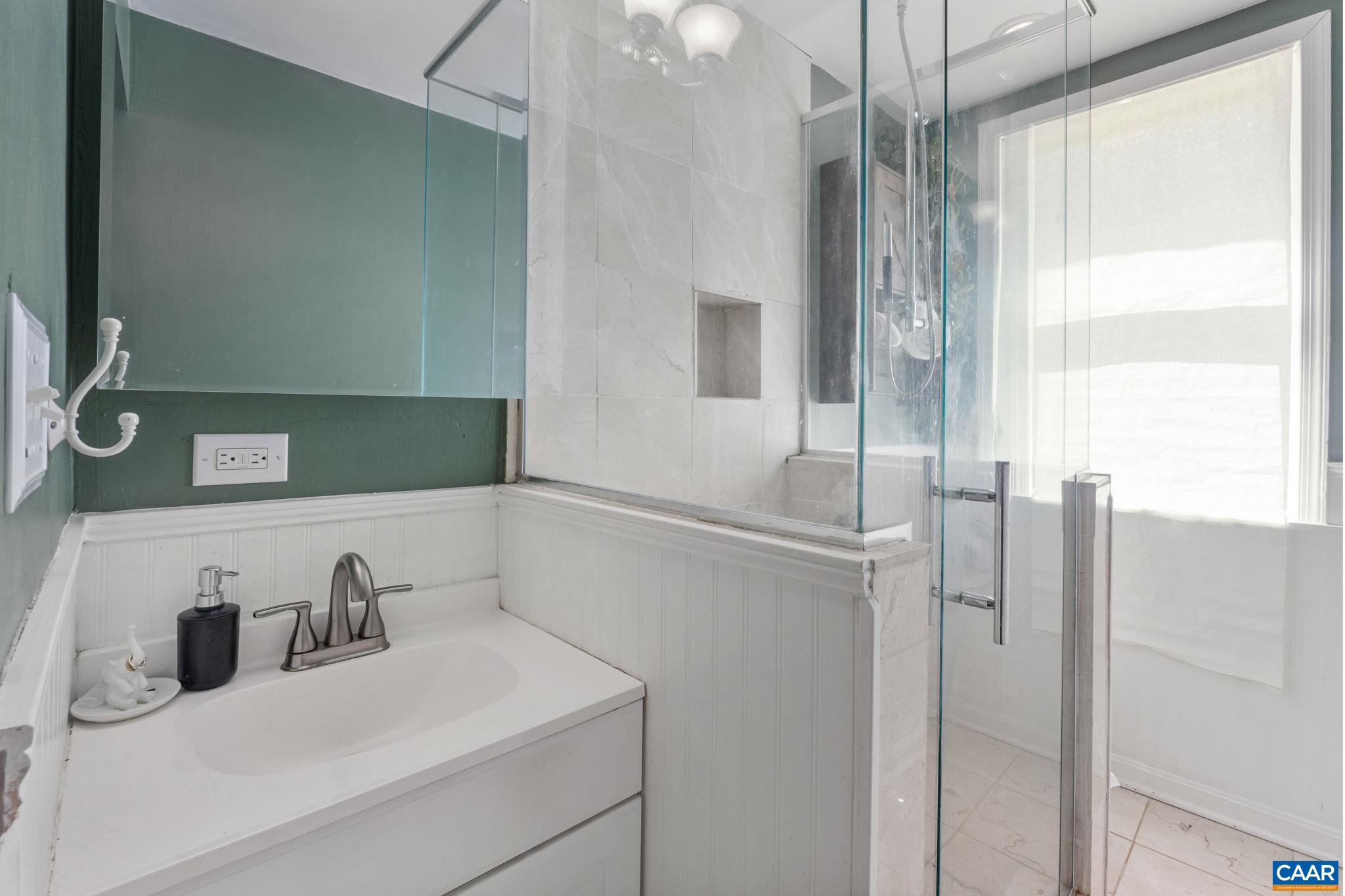 502 DRUID AVE, CHARLOTTESVILLE, Virginia 22902, 3 Bedrooms Bedrooms, ,1 BathroomBathrooms,Residential,502 DRUID AVE,675335 MLS # 675335 502 DRUID AVE, CHARLOTTESVILLE, Virginia 22902, 3 Bedrooms Bedrooms, ,1 BathroomBathrooms,Residential,502 DRUID AVE,675335 MLS # 675335