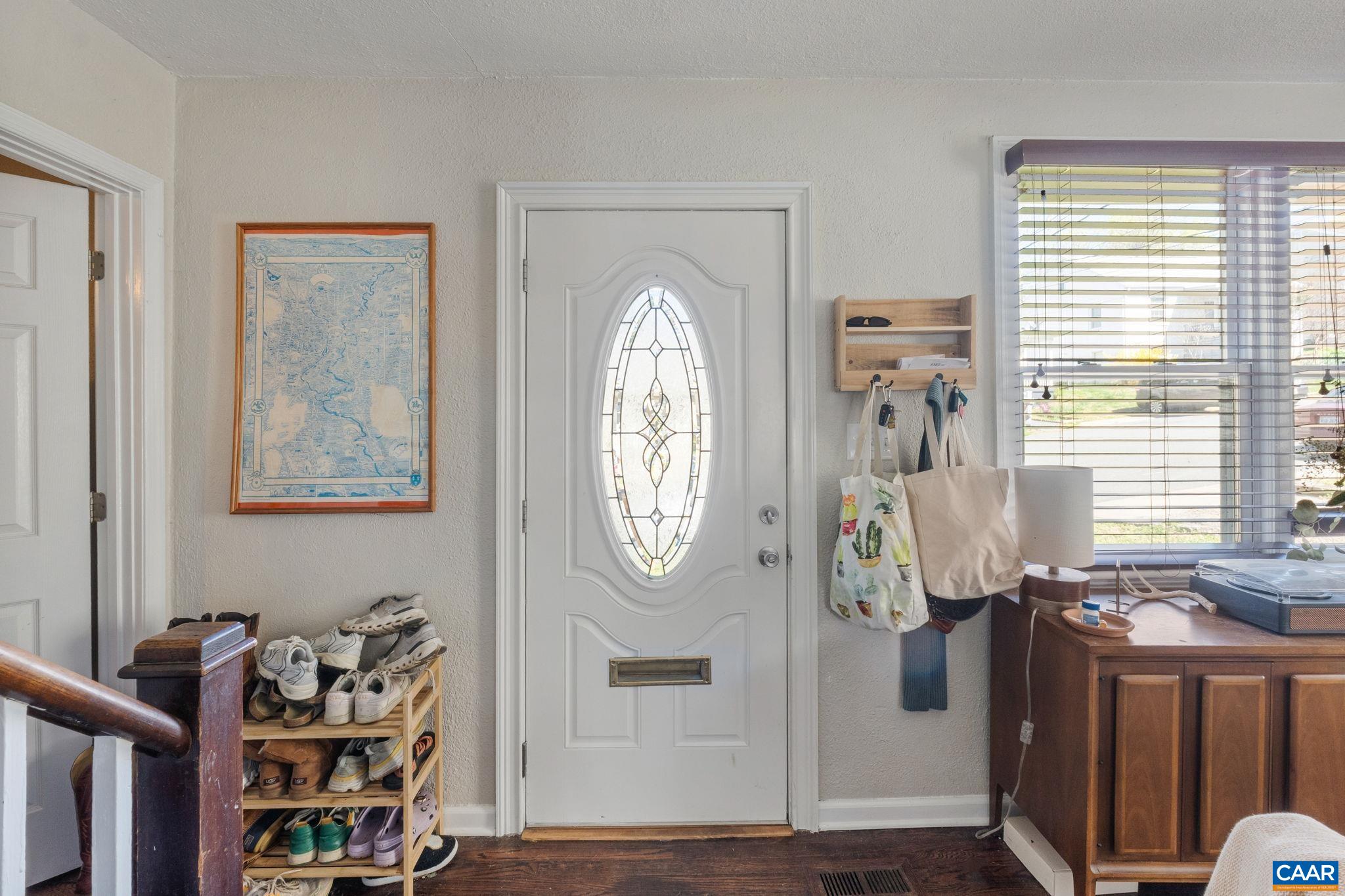 502 DRUID AVE, CHARLOTTESVILLE, Virginia 22902, 3 Bedrooms Bedrooms, ,1 BathroomBathrooms,Residential,502 DRUID AVE,675335 MLS # 675335 502 DRUID AVE, CHARLOTTESVILLE, Virginia 22902, 3 Bedrooms Bedrooms, ,1 BathroomBathrooms,Residential,502 DRUID AVE,675335 MLS # 675335