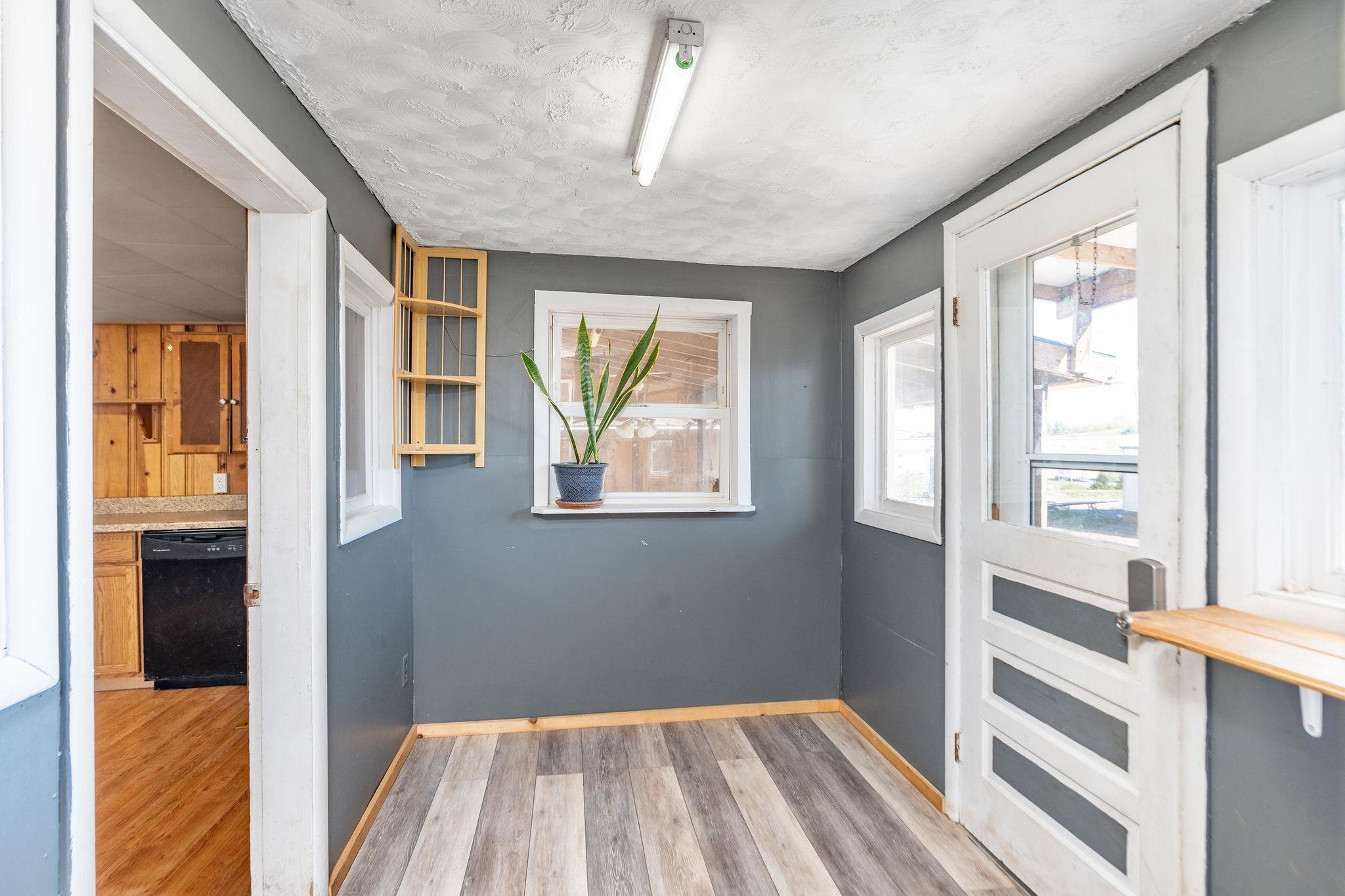 2061 CECIL WAMPLER RD, MOUNT CRAWFORD, Virginia 22841, 4 Bedrooms Bedrooms, ,2 BathroomsBathrooms,Residential,2061 CECIL WAMPLER RD,675649 MLS # 675649