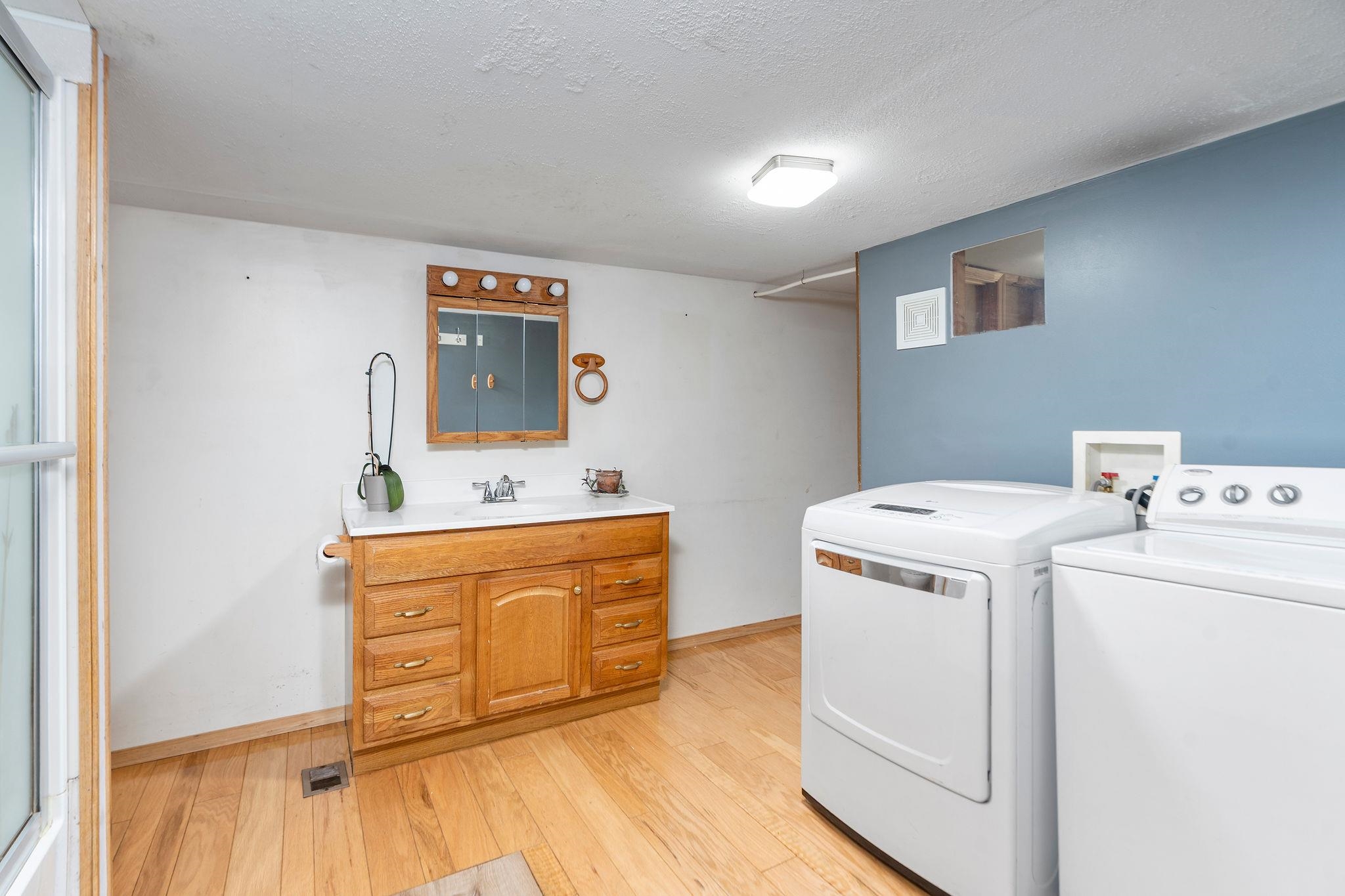 2061 CECIL WAMPLER RD, MOUNT CRAWFORD, Virginia 22841, 4 Bedrooms Bedrooms, ,2 BathroomsBathrooms,Residential,2061 CECIL WAMPLER RD,675649 MLS # 675649