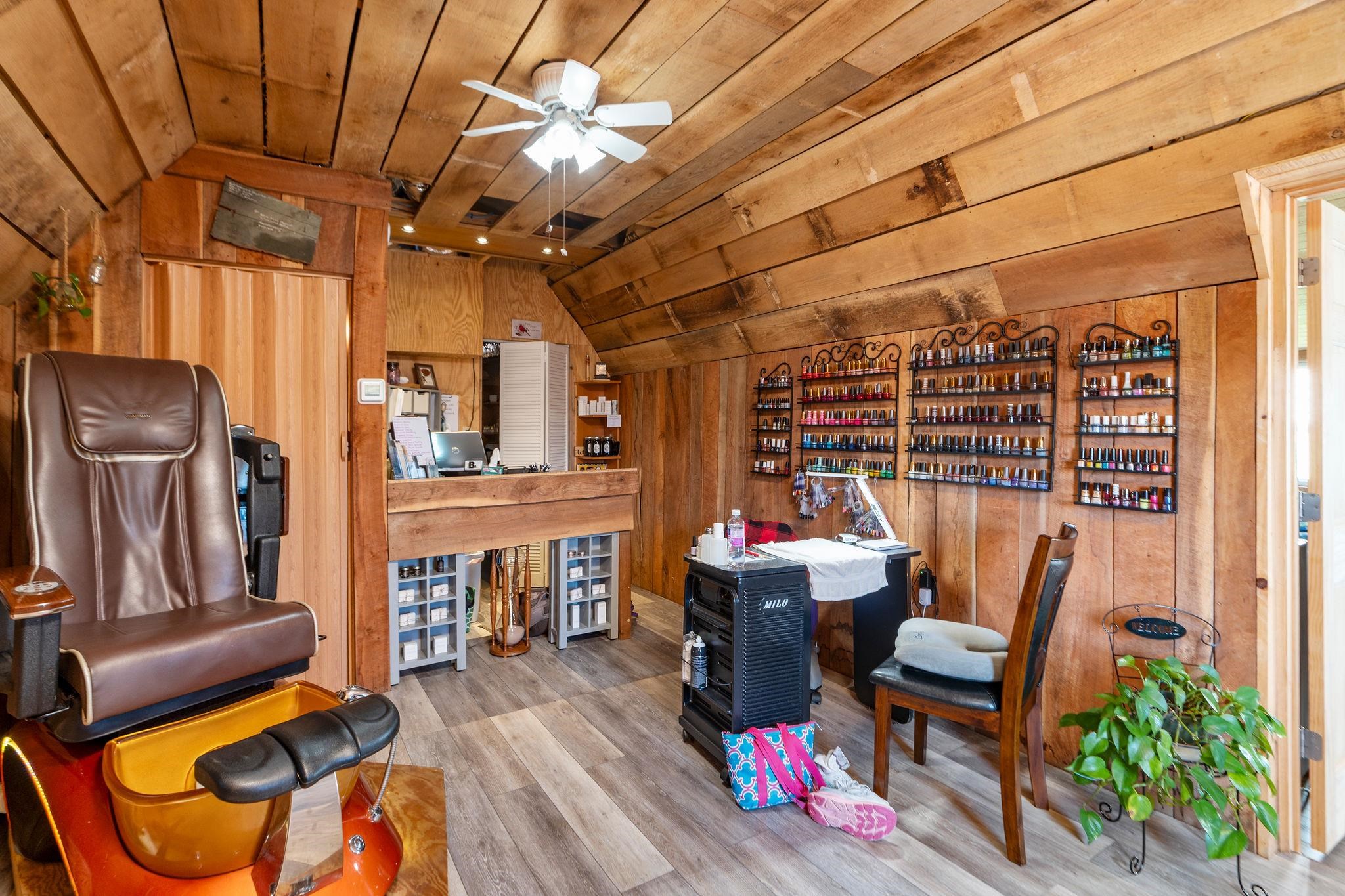 2061 CECIL WAMPLER RD, MOUNT CRAWFORD, Virginia 22841, 4 Bedrooms Bedrooms, ,2 BathroomsBathrooms,Residential,2061 CECIL WAMPLER RD,675649 MLS # 675649