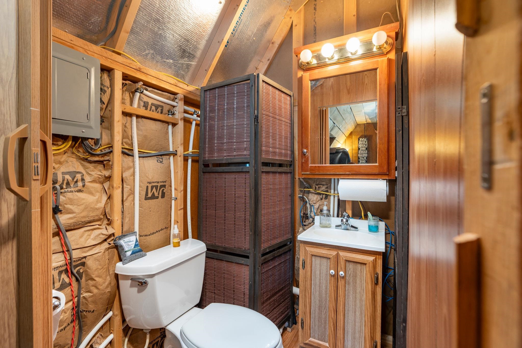 2061 CECIL WAMPLER RD, MOUNT CRAWFORD, Virginia 22841, 4 Bedrooms Bedrooms, ,2 BathroomsBathrooms,Residential,2061 CECIL WAMPLER RD,675649 MLS # 675649