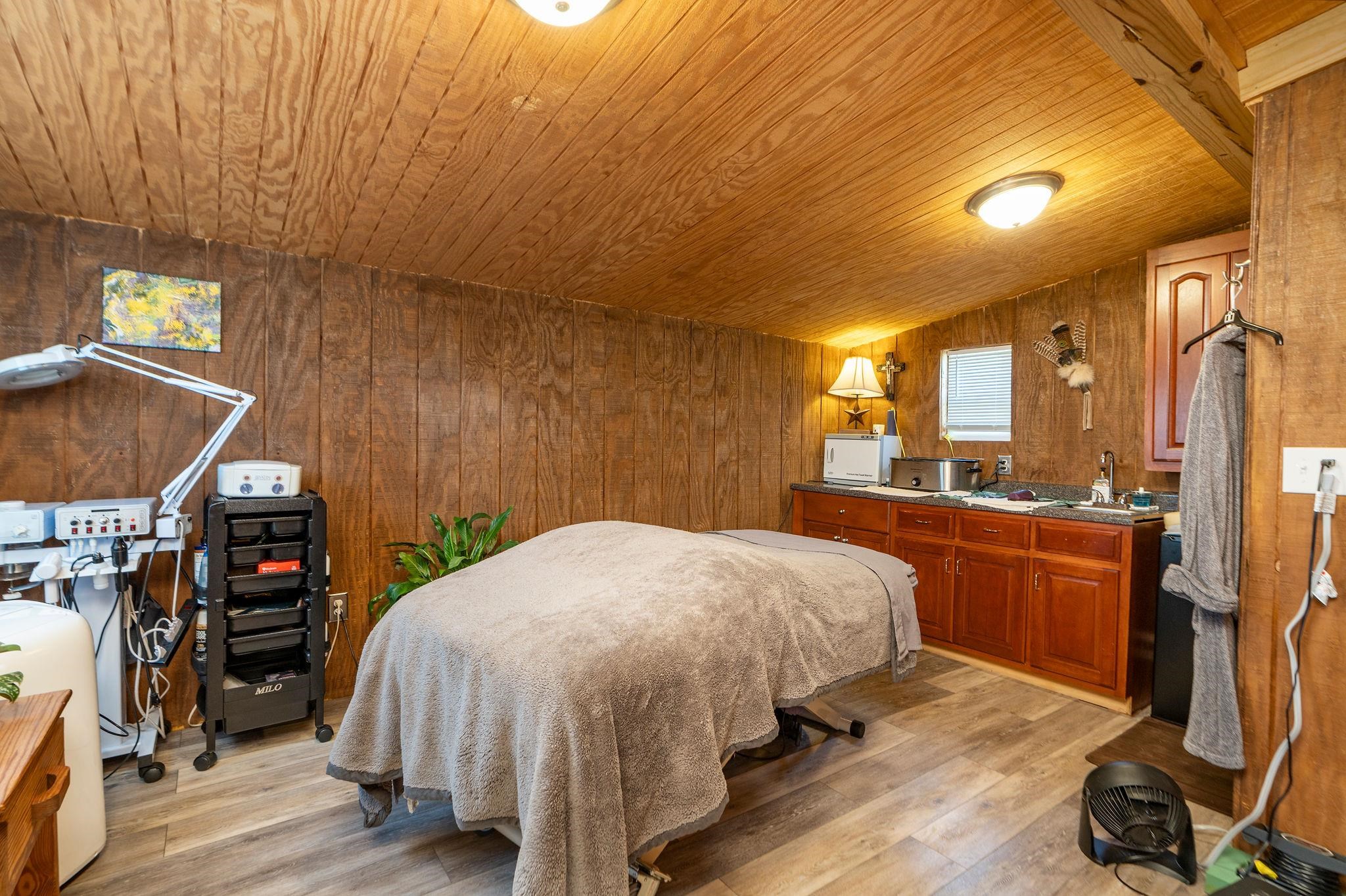 2061 CECIL WAMPLER RD, MOUNT CRAWFORD, Virginia 22841, 4 Bedrooms Bedrooms, ,2 BathroomsBathrooms,Residential,2061 CECIL WAMPLER RD,675649 MLS # 675649