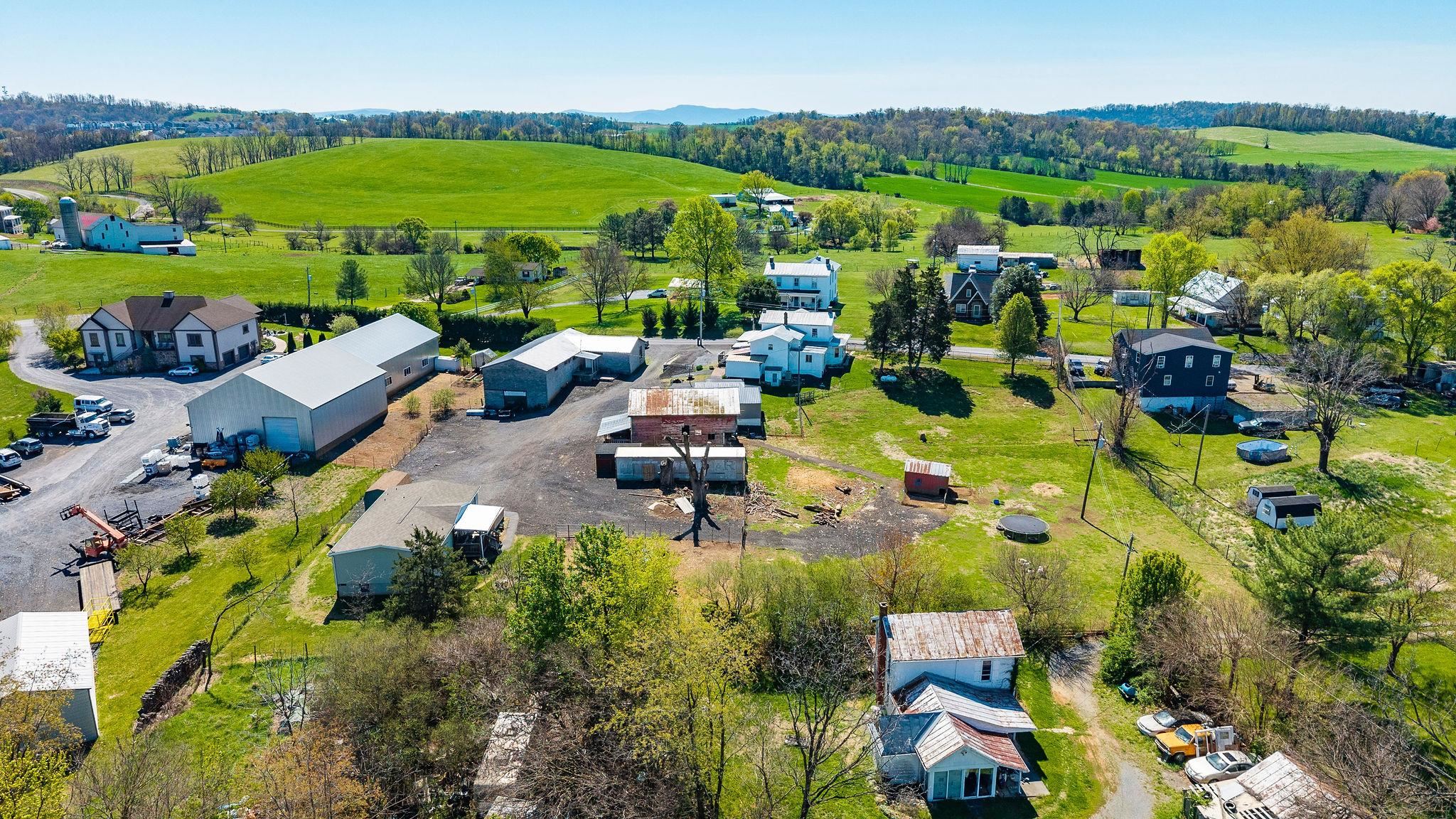 2061 CECIL WAMPLER RD, MOUNT CRAWFORD, Virginia 22841, 4 Bedrooms Bedrooms, ,2 BathroomsBathrooms,Residential,2061 CECIL WAMPLER RD,675649 MLS # 675649