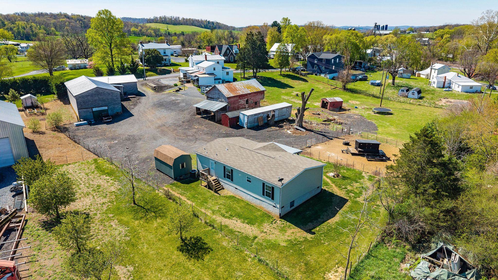 2061 CECIL WAMPLER RD, MOUNT CRAWFORD, Virginia 22841, 4 Bedrooms Bedrooms, ,2 BathroomsBathrooms,Residential,2061 CECIL WAMPLER RD,675649 MLS # 675649