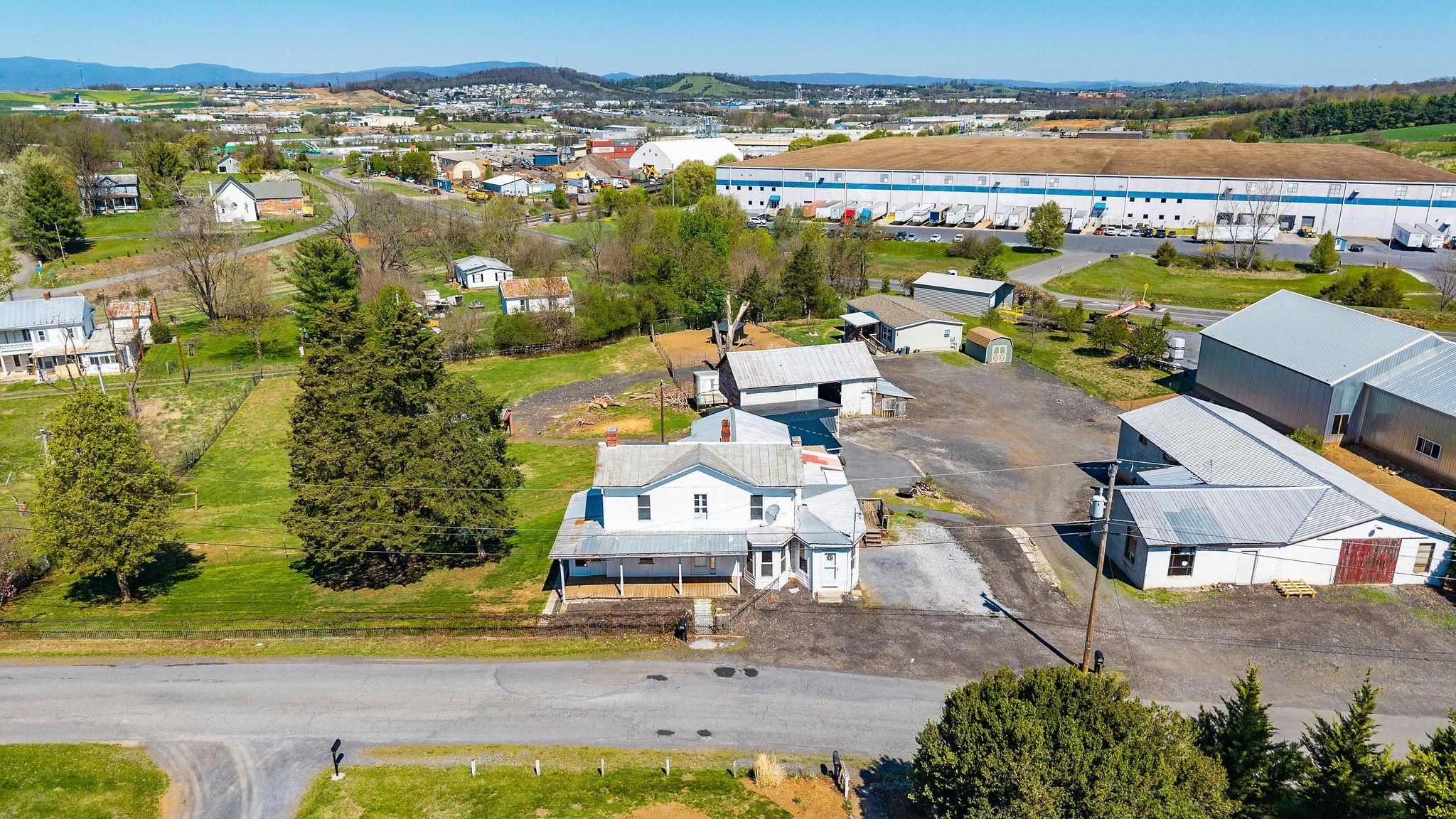 2061 CECIL WAMPLER RD, MOUNT CRAWFORD, Virginia 22841, 4 Bedrooms Bedrooms, ,2 BathroomsBathrooms,Residential,2061 CECIL WAMPLER RD,675649 MLS # 675649