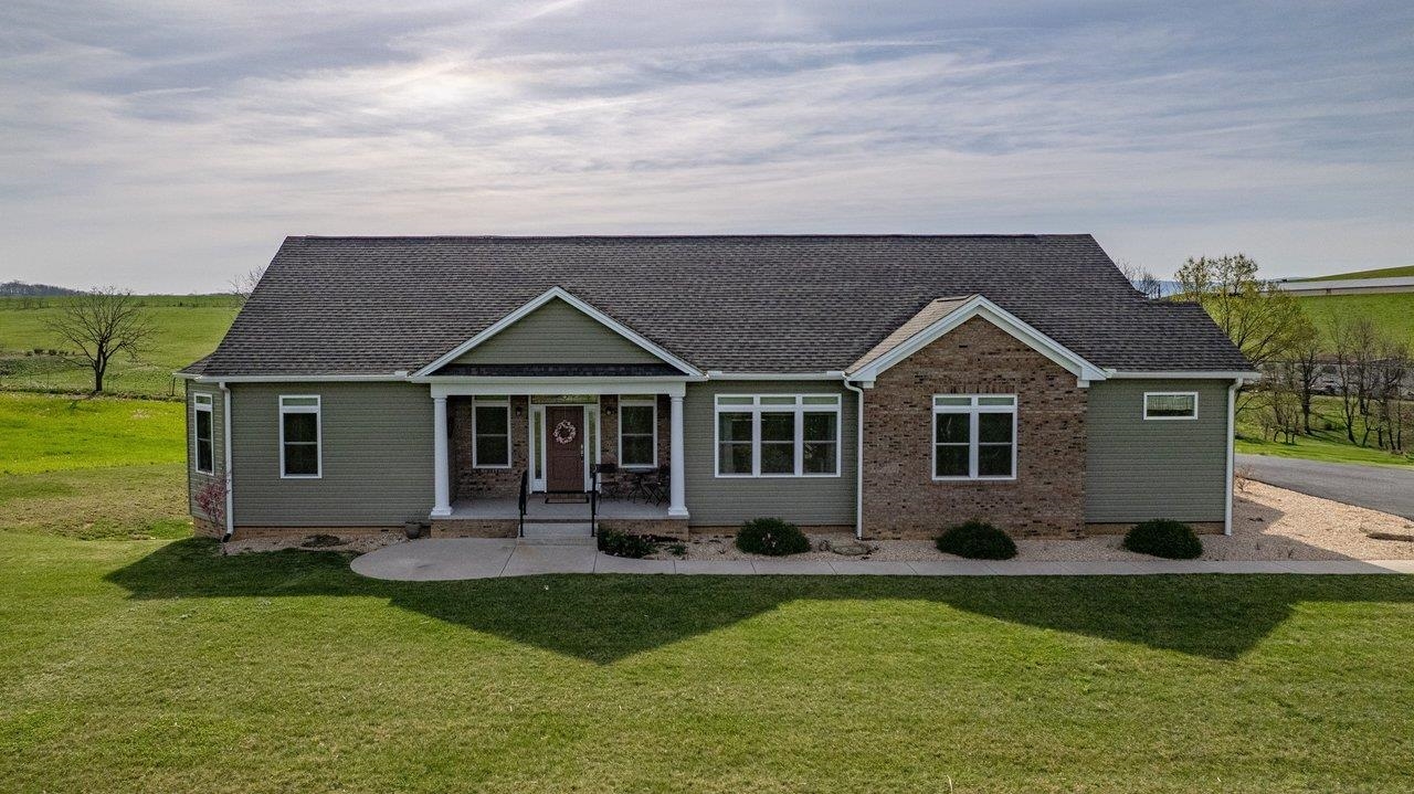 4288 ZION CHURCH RD, BROADWAY, Virginia 22815, 4 Bedrooms Bedrooms, ,3 BathroomsBathrooms,Residential,4288 ZION CHURCH RD,675654 MLS # 675654