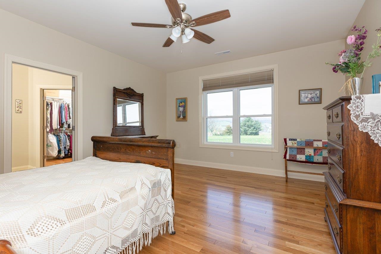 4288 ZION CHURCH RD, BROADWAY, Virginia 22815, 4 Bedrooms Bedrooms, ,3 BathroomsBathrooms,Residential,4288 ZION CHURCH RD,675654 MLS # 675654