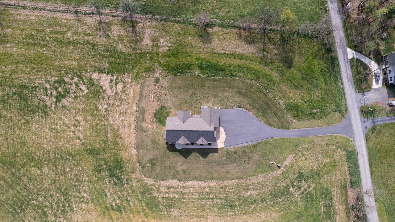 4288 ZION CHURCH RD, BROADWAY, Virginia 22815, 4 Bedrooms Bedrooms, ,3 BathroomsBathrooms,Residential,4288 ZION CHURCH RD,675654 MLS # 675654