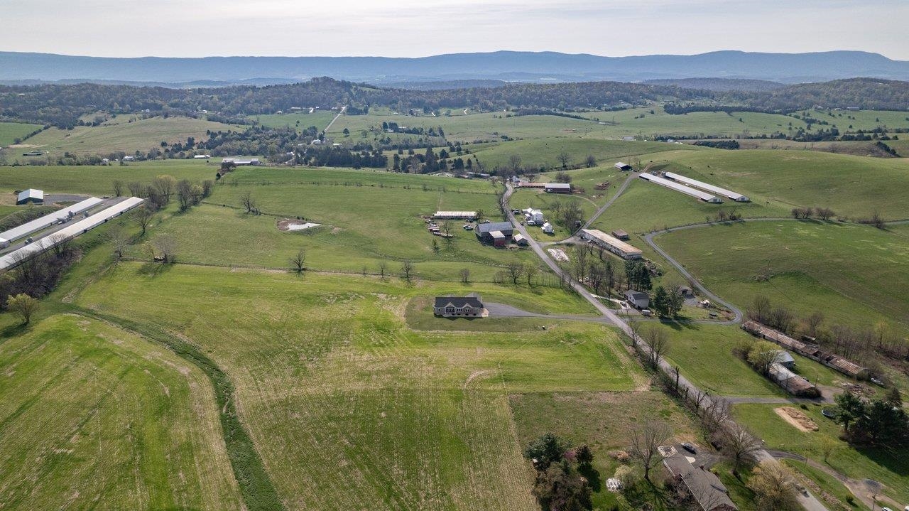 4288 ZION CHURCH RD, BROADWAY, Virginia 22815, 4 Bedrooms Bedrooms, ,3 BathroomsBathrooms,Residential,4288 ZION CHURCH RD,675654 MLS # 675654