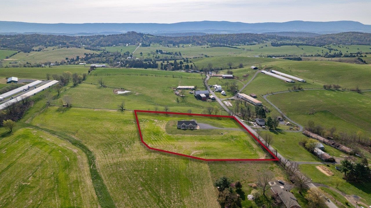 4288 ZION CHURCH RD, BROADWAY, Virginia 22815, 4 Bedrooms Bedrooms, ,3 BathroomsBathrooms,Residential,4288 ZION CHURCH RD,675654 MLS # 675654