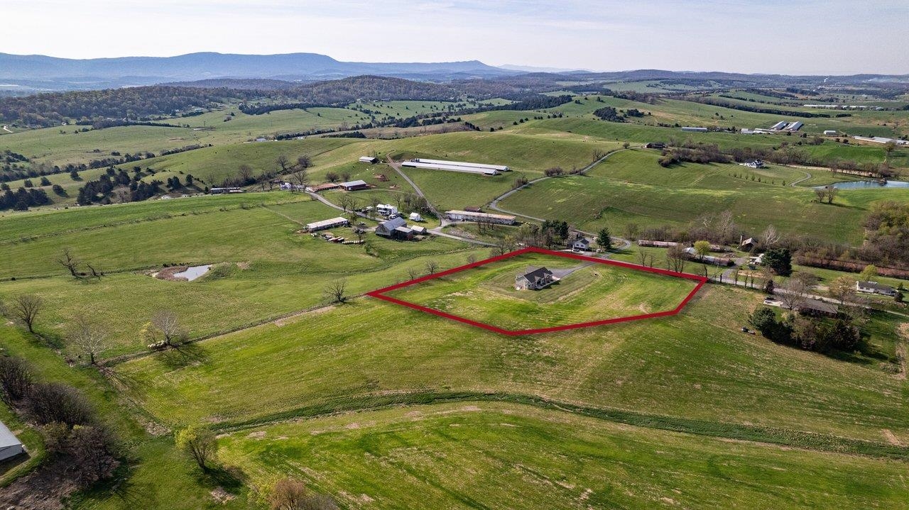 4288 ZION CHURCH RD, BROADWAY, Virginia 22815, 4 Bedrooms Bedrooms, ,3 BathroomsBathrooms,Residential,4288 ZION CHURCH RD,675654 MLS # 675654