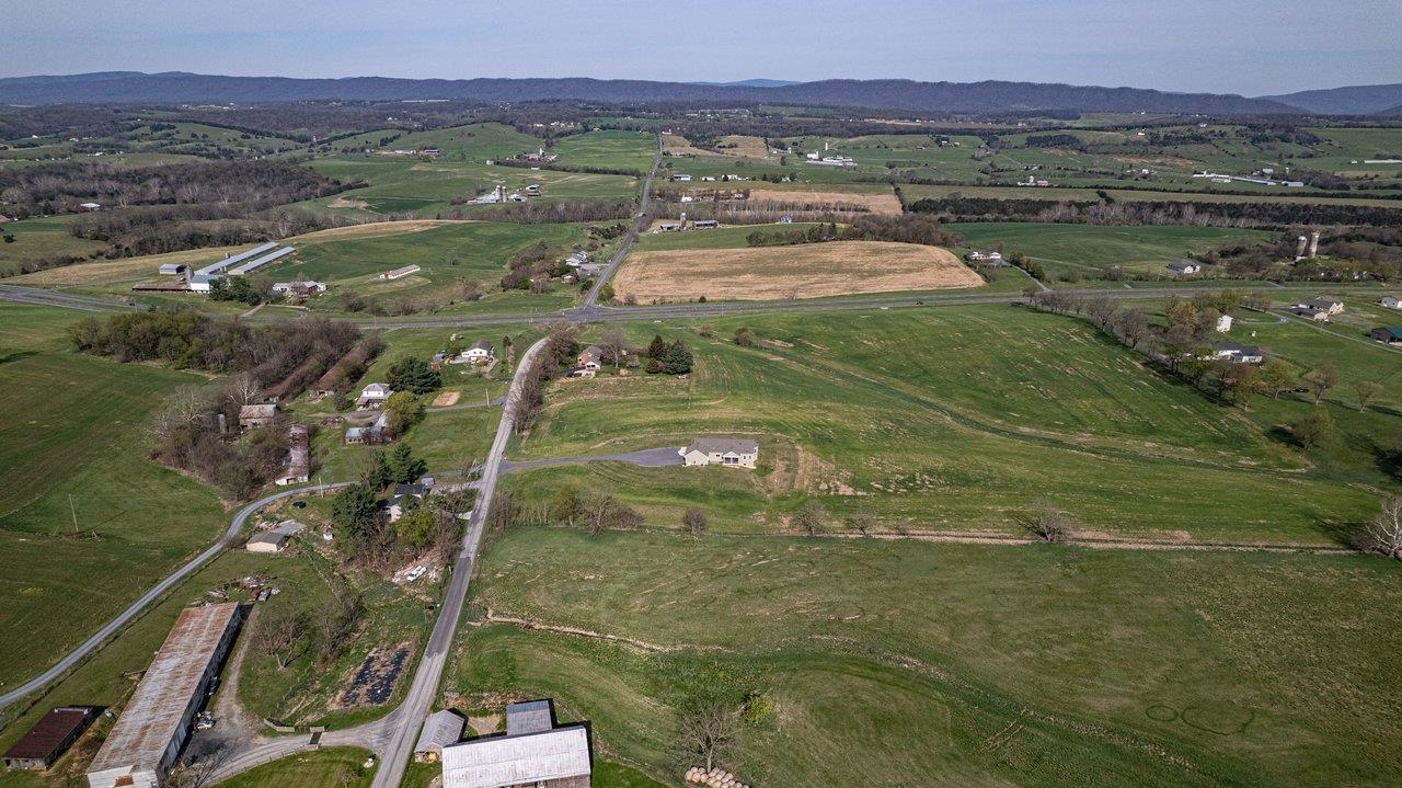 4288 ZION CHURCH RD, BROADWAY, Virginia 22815, 4 Bedrooms Bedrooms, ,3 BathroomsBathrooms,Residential,4288 ZION CHURCH RD,675654 MLS # 675654