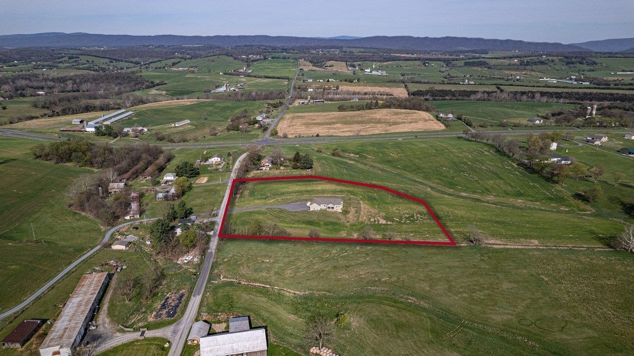 4288 ZION CHURCH RD, BROADWAY, Virginia 22815, 4 Bedrooms Bedrooms, ,3 BathroomsBathrooms,Residential,4288 ZION CHURCH RD,675654 MLS # 675654