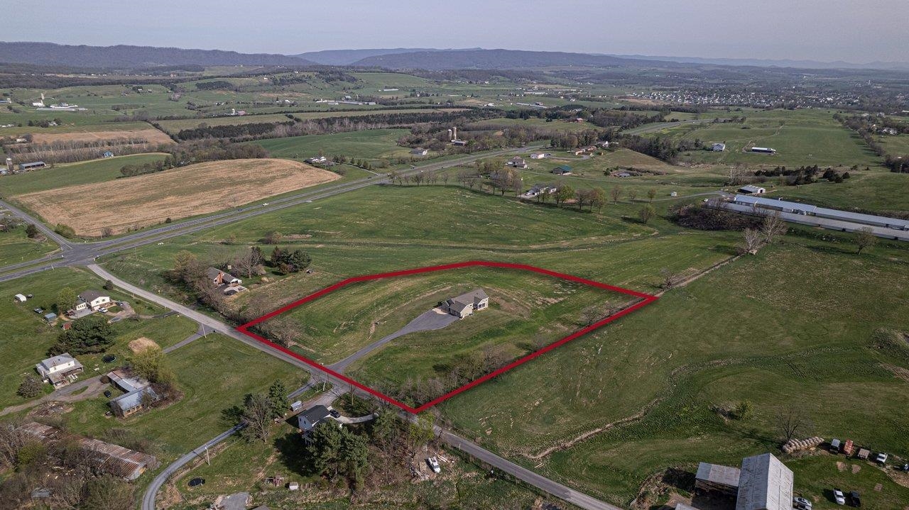 4288 ZION CHURCH RD, BROADWAY, Virginia 22815, 4 Bedrooms Bedrooms, ,3 BathroomsBathrooms,Residential,4288 ZION CHURCH RD,675654 MLS # 675654