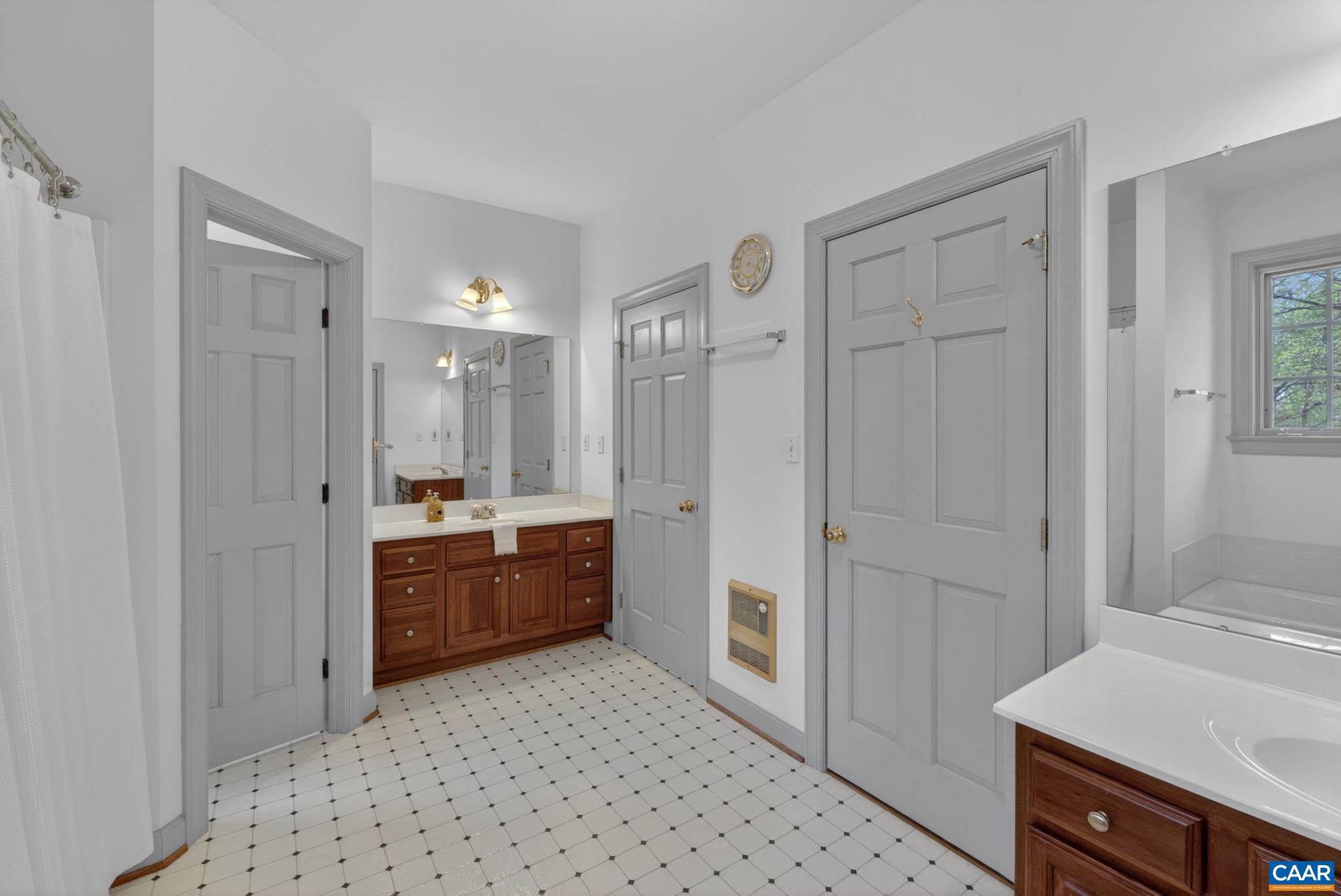 3132 THOMAS JEFFERSON PKWY, PALMYRA, Virginia 22963, 4 Bedrooms Bedrooms, ,4 BathroomsBathrooms,Residential,3132 THOMAS JEFFERSON PKWY,675656 MLS # 675656