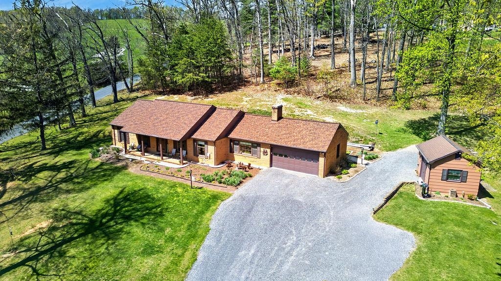 329 RED HILL RD, FAIRFIELD, Virginia 24435, 3 Bedrooms Bedrooms, ,3 BathroomsBathrooms,Residential,329 RED HILL RD,675659 MLS # 675659