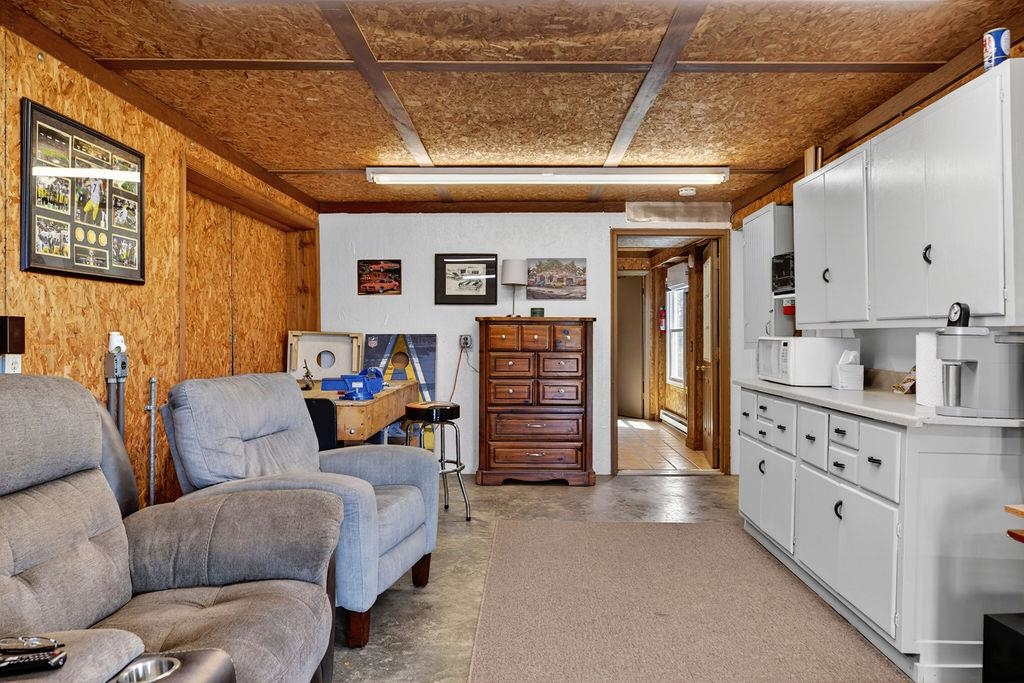 329 RED HILL RD, FAIRFIELD, Virginia 24435, 3 Bedrooms Bedrooms, ,3 BathroomsBathrooms,Residential,329 RED HILL RD,675659 MLS # 675659