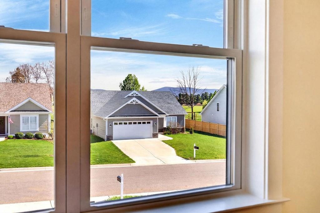 135 LANGLEY DR, WAYNESBORO, Virginia 22980, 3 Bedrooms Bedrooms, ,2 BathroomsBathrooms,Residential,135 LANGLEY DR,675660 MLS # 675660