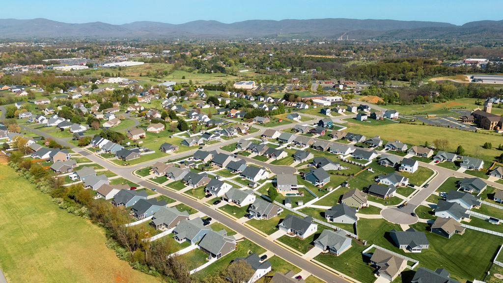 135 LANGLEY DR, WAYNESBORO, Virginia 22980, 3 Bedrooms Bedrooms, ,2 BathroomsBathrooms,Residential,135 LANGLEY DR,675660 MLS # 675660