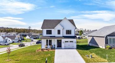 135 LANGLEY DR, WAYNESBORO, Virginia 22980, 3 Bedrooms Bedrooms, ,2 BathroomsBathrooms,Residential,135 LANGLEY DR,675660 MLS # 675660