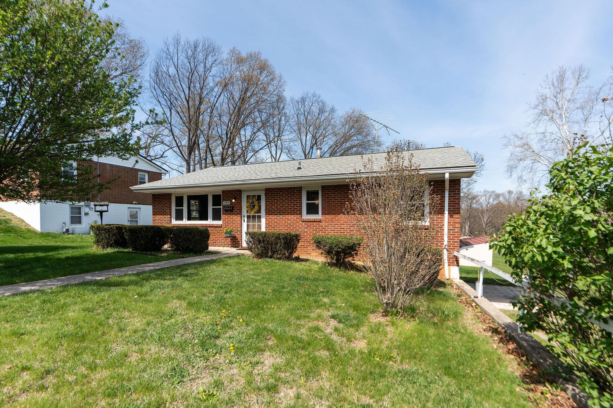 2209 THIRD ST, STAUNTON, Virginia 24401, 3 Bedrooms Bedrooms, ,1 BathroomBathrooms,Residential,2209 THIRD ST,675662 MLS # 675662