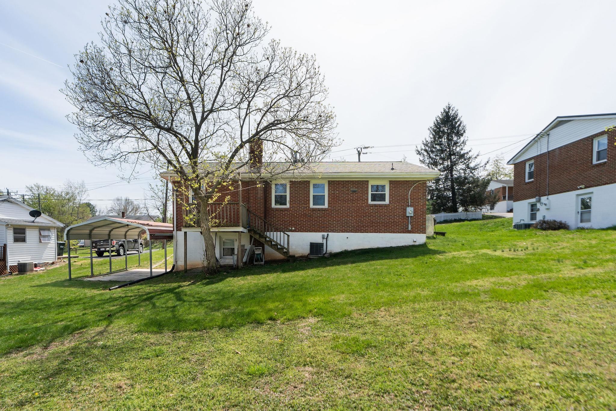 2209 THIRD ST, STAUNTON, Virginia 24401, 3 Bedrooms Bedrooms, ,1 BathroomBathrooms,Residential,2209 THIRD ST,675662 MLS # 675662