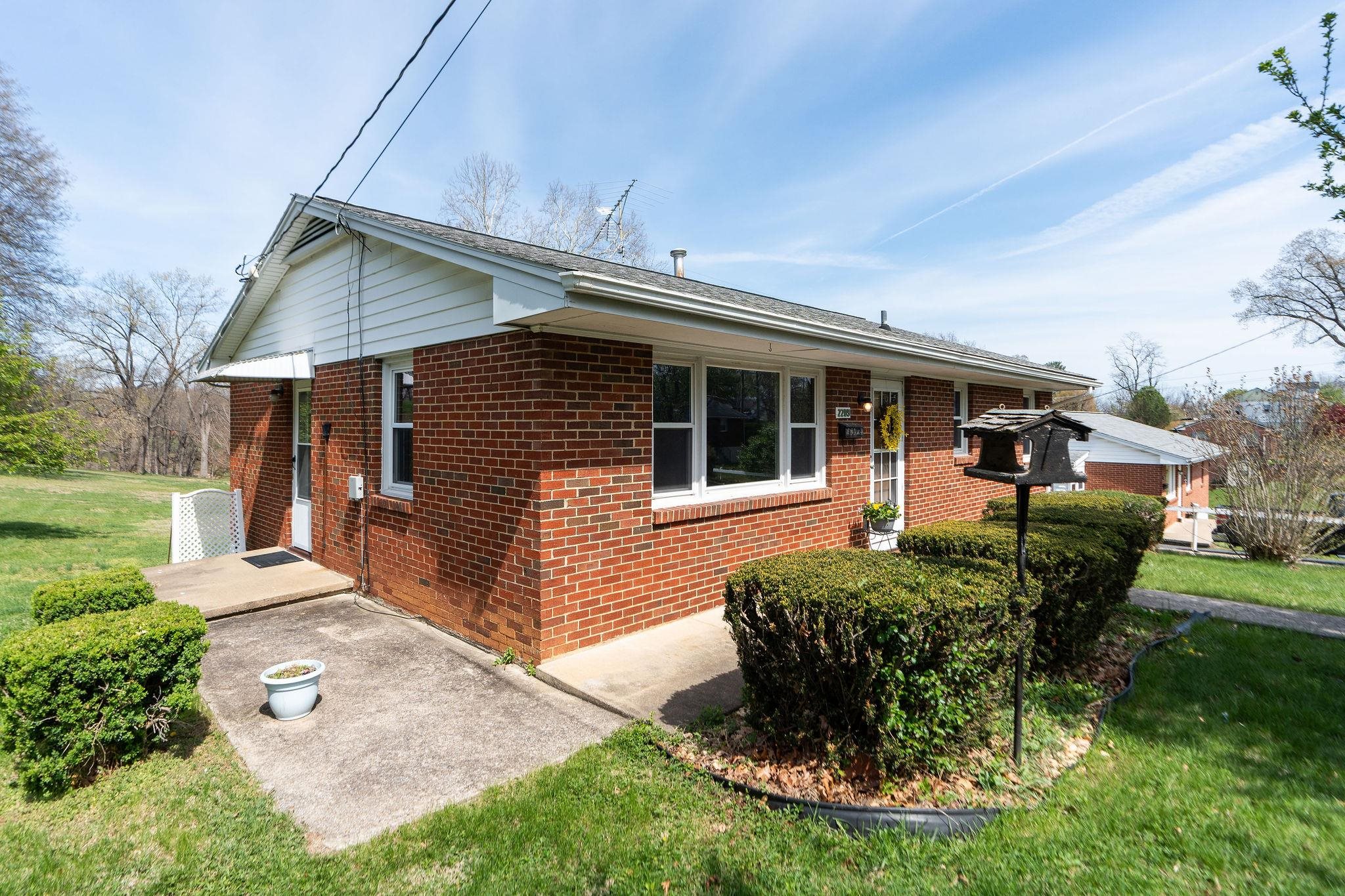 2209 THIRD ST, STAUNTON, Virginia 24401, 3 Bedrooms Bedrooms, ,1 BathroomBathrooms,Residential,2209 THIRD ST,675662 MLS # 675662