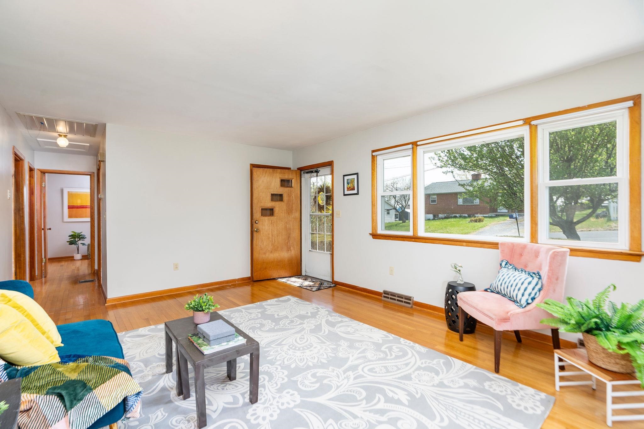 2209 THIRD ST, STAUNTON, Virginia 24401, 3 Bedrooms Bedrooms, ,1 BathroomBathrooms,Residential,2209 THIRD ST,675662 MLS # 675662