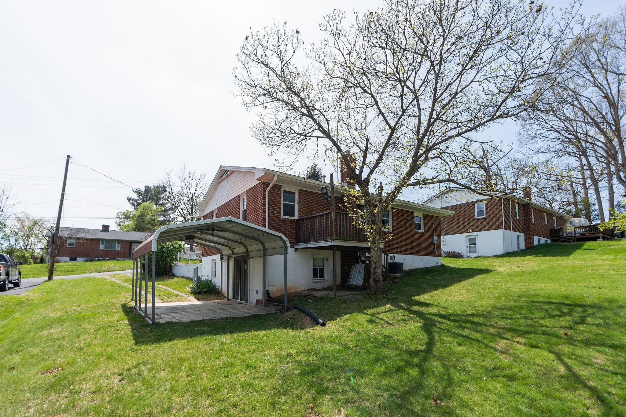 2209 THIRD ST, STAUNTON, Virginia 24401, 3 Bedrooms Bedrooms, ,1 BathroomBathrooms,Residential,2209 THIRD ST,675662 MLS # 675662