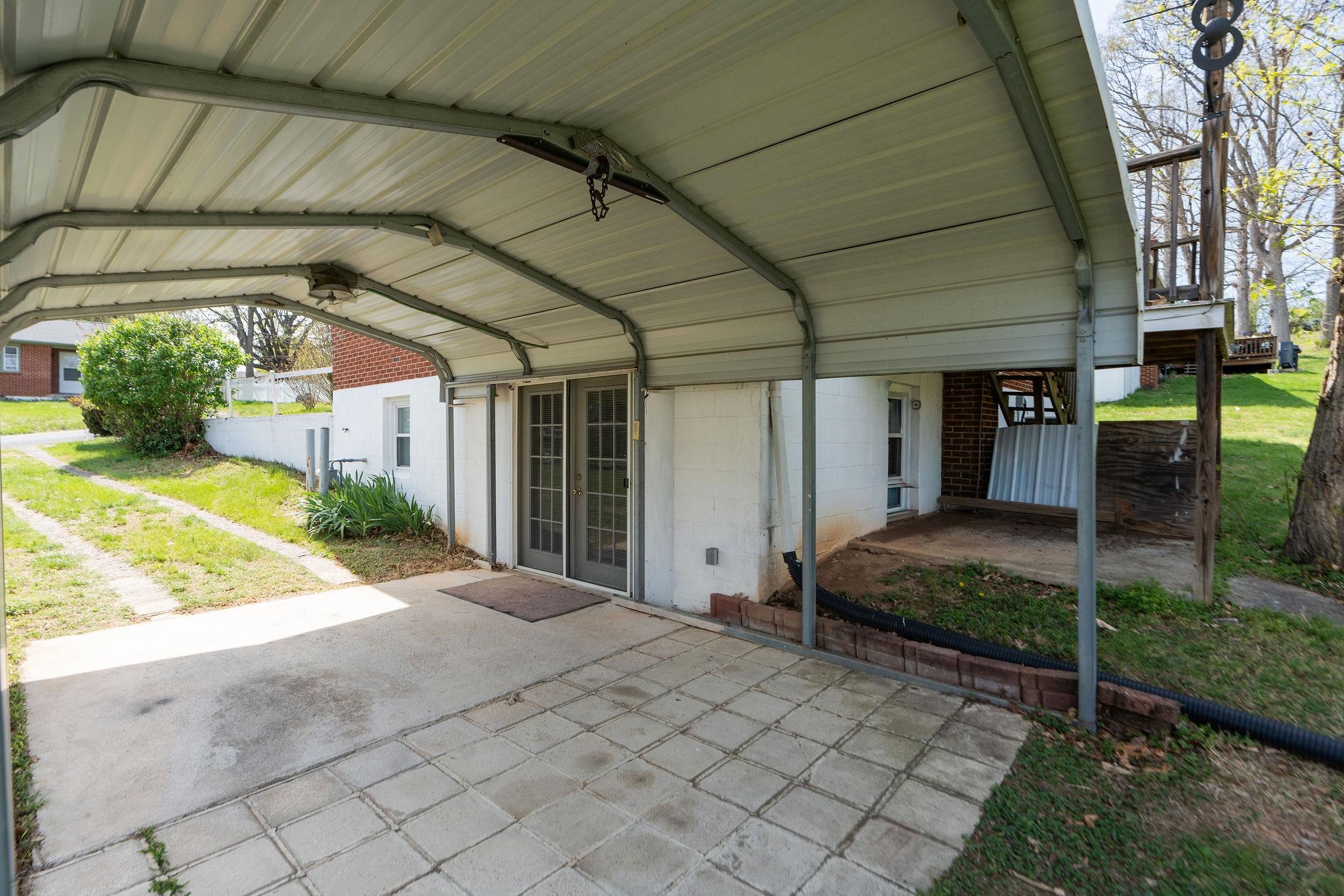 2209 THIRD ST, STAUNTON, Virginia 24401, 3 Bedrooms Bedrooms, ,1 BathroomBathrooms,Residential,2209 THIRD ST,675662 MLS # 675662