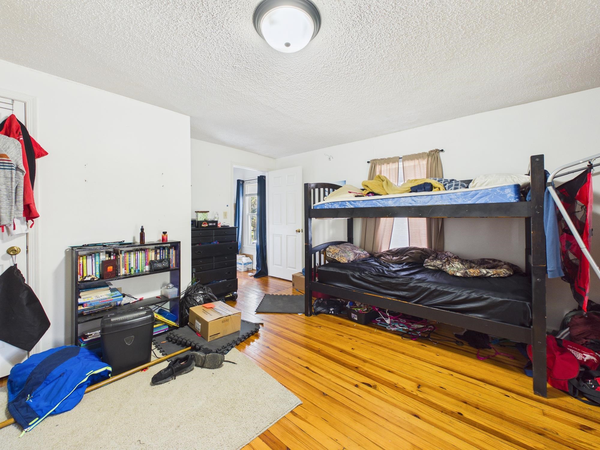 417 W SPRING AVE, ELKTON, Virginia 22827, 5 Bedrooms Bedrooms, ,2 BathroomsBathrooms,Residential,417 W SPRING AVE,675666 MLS # 675666