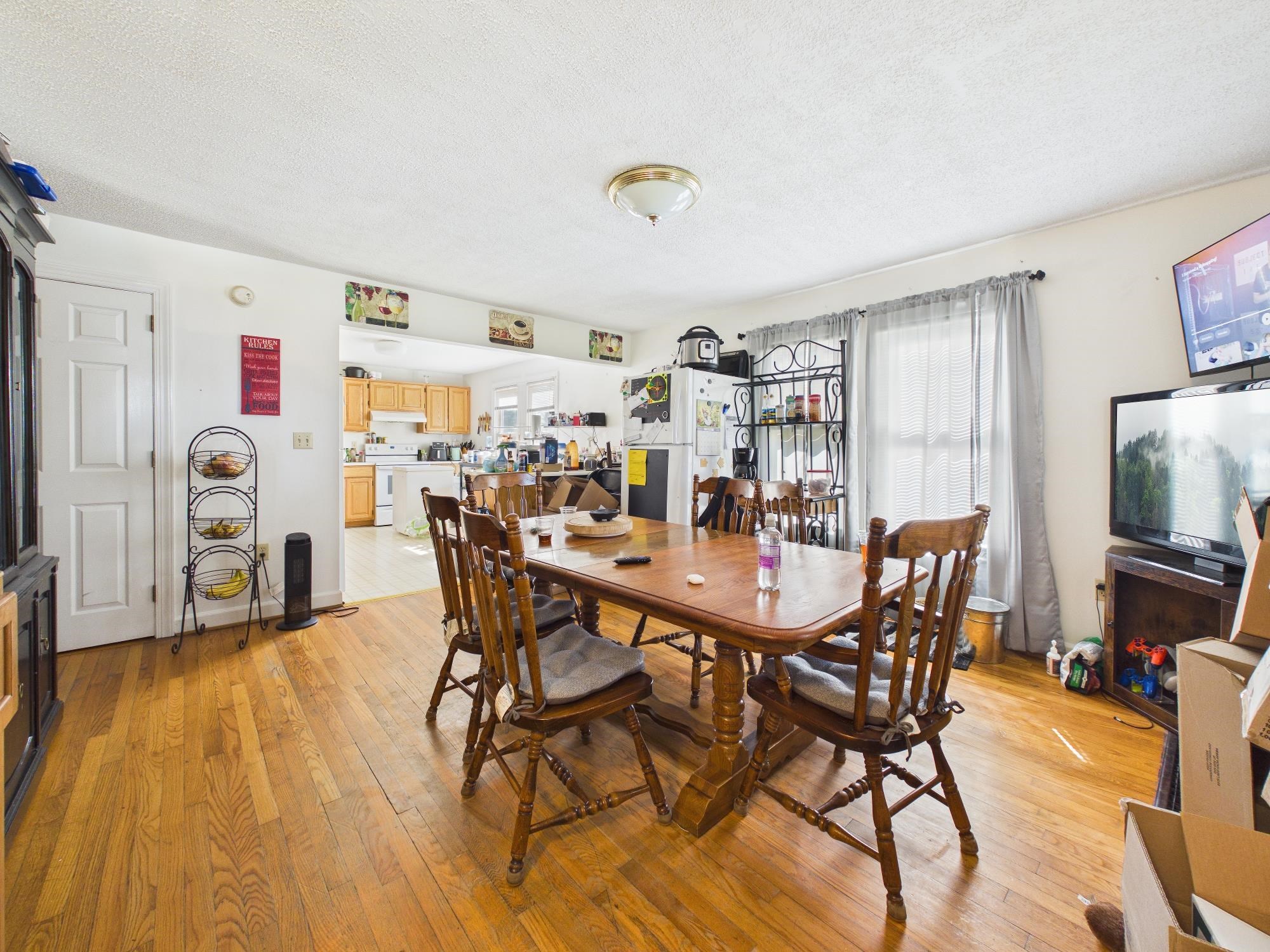 417 W SPRING AVE, ELKTON, Virginia 22827, 5 Bedrooms Bedrooms, ,2 BathroomsBathrooms,Residential,417 W SPRING AVE,675666 MLS # 675666