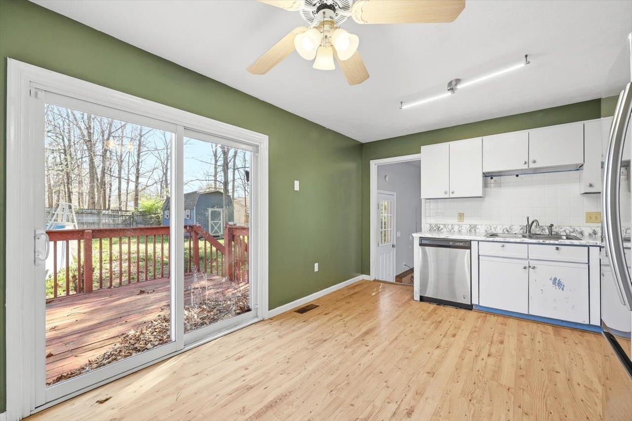 13 KINGSTON CT, STUARTS DRAFT, Virginia 24477, 3 Bedrooms Bedrooms, ,2 BathroomsBathrooms,Residential,13 KINGSTON CT,675667 MLS # 675667