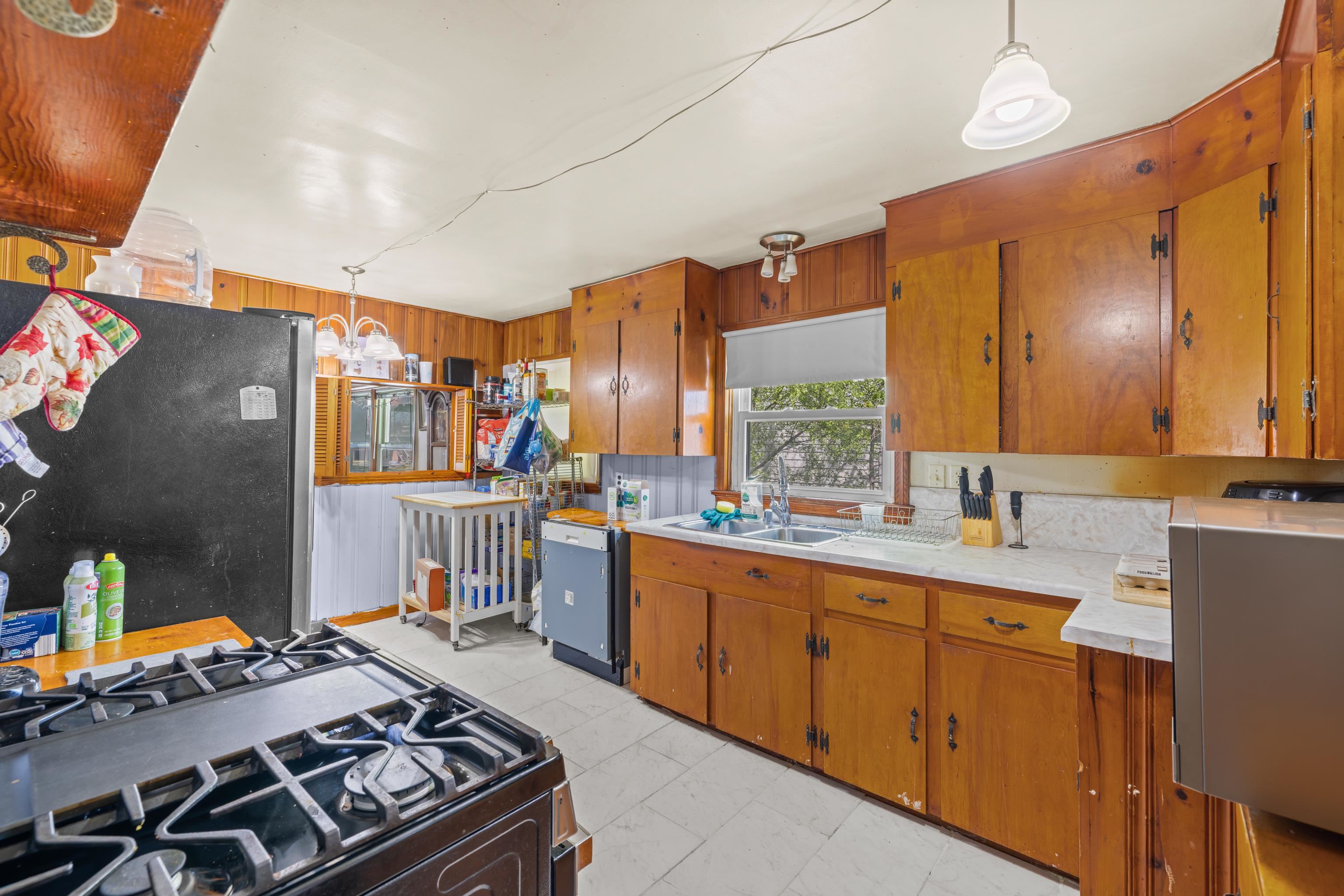 139 STRAITH ST, STAUNTON, Virginia 24401, 3 Bedrooms Bedrooms, ,1 BathroomBathrooms,Residential,139 STRAITH ST,675668 MLS # 675668