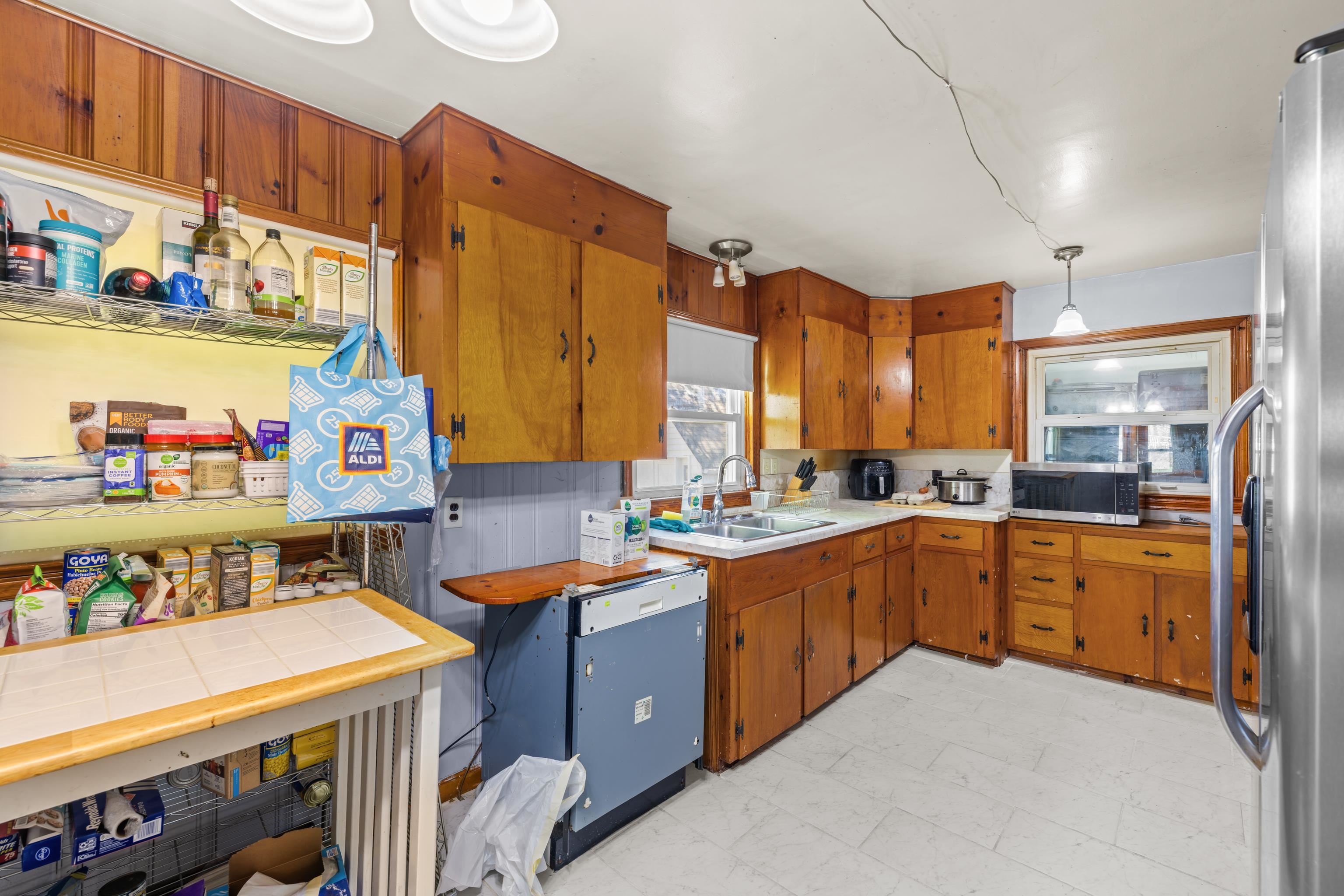 139 STRAITH ST, STAUNTON, Virginia 24401, 3 Bedrooms Bedrooms, ,1 BathroomBathrooms,Residential,139 STRAITH ST,675668 MLS # 675668