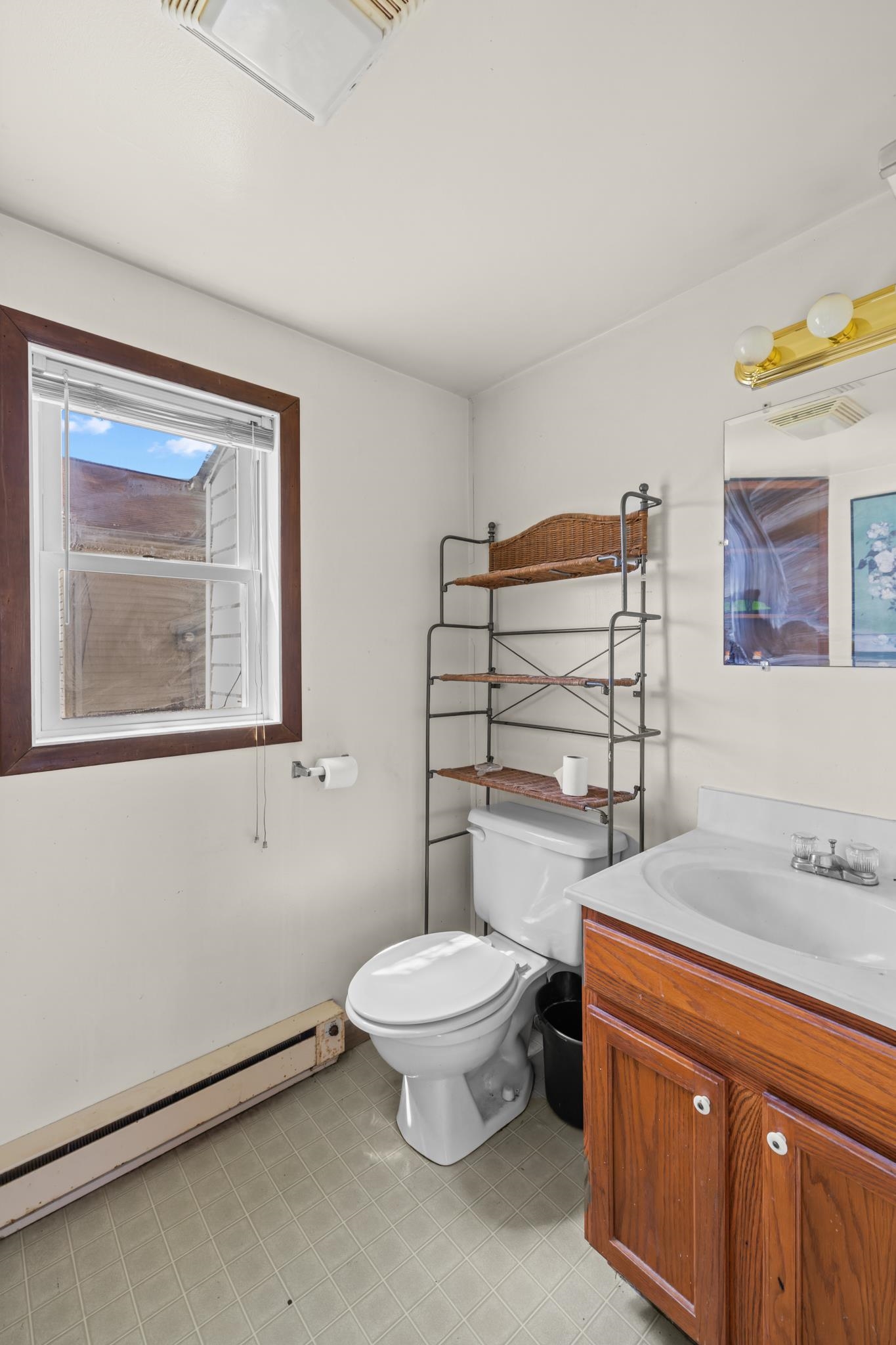 139 STRAITH ST, STAUNTON, Virginia 24401, 3 Bedrooms Bedrooms, ,1 BathroomBathrooms,Residential,139 STRAITH ST,675668 MLS # 675668