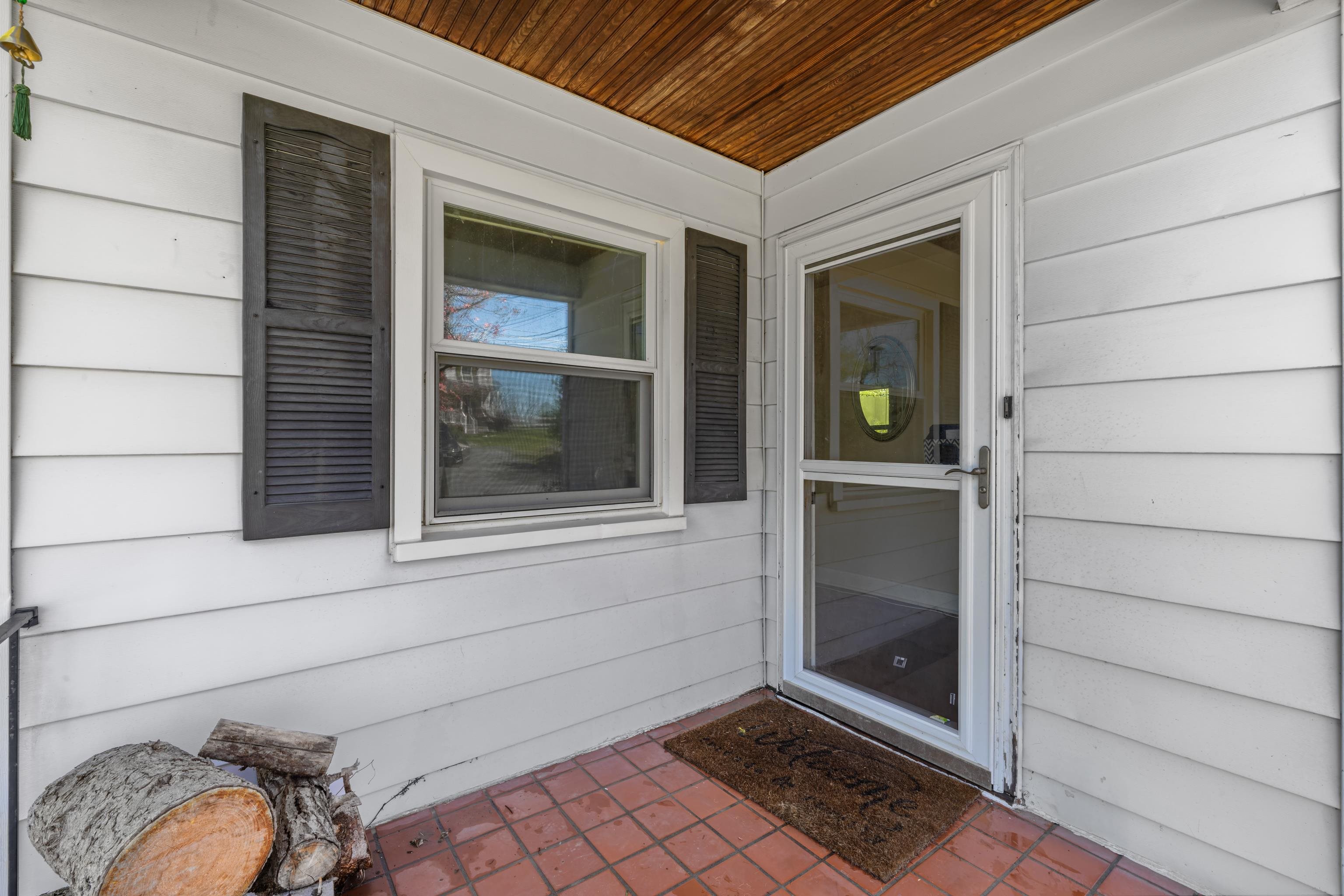 139 STRAITH ST, STAUNTON, Virginia 24401, 3 Bedrooms Bedrooms, ,1 BathroomBathrooms,Residential,139 STRAITH ST,675668 MLS # 675668