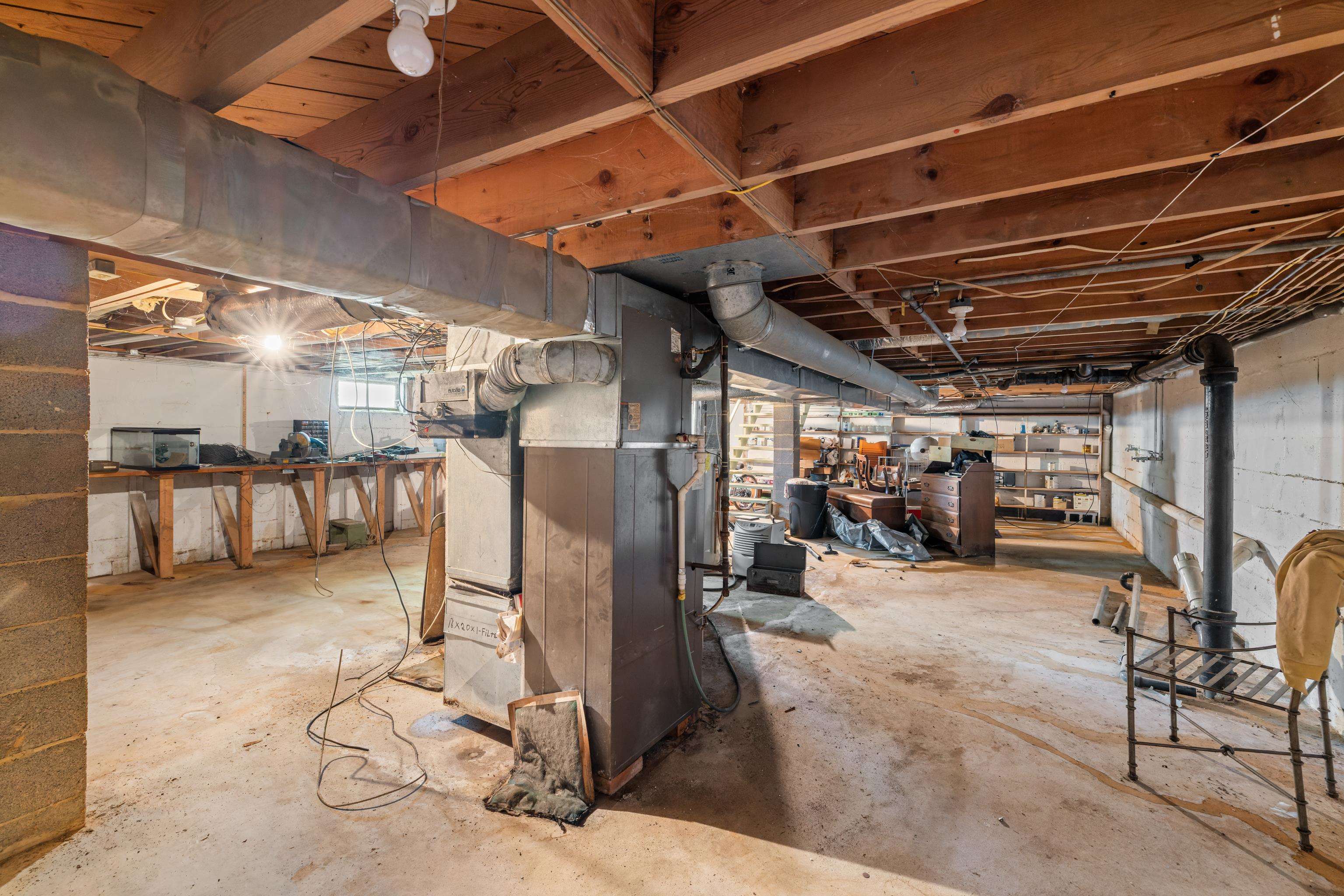 139 STRAITH ST, STAUNTON, Virginia 24401, 3 Bedrooms Bedrooms, ,1 BathroomBathrooms,Residential,139 STRAITH ST,675668 MLS # 675668