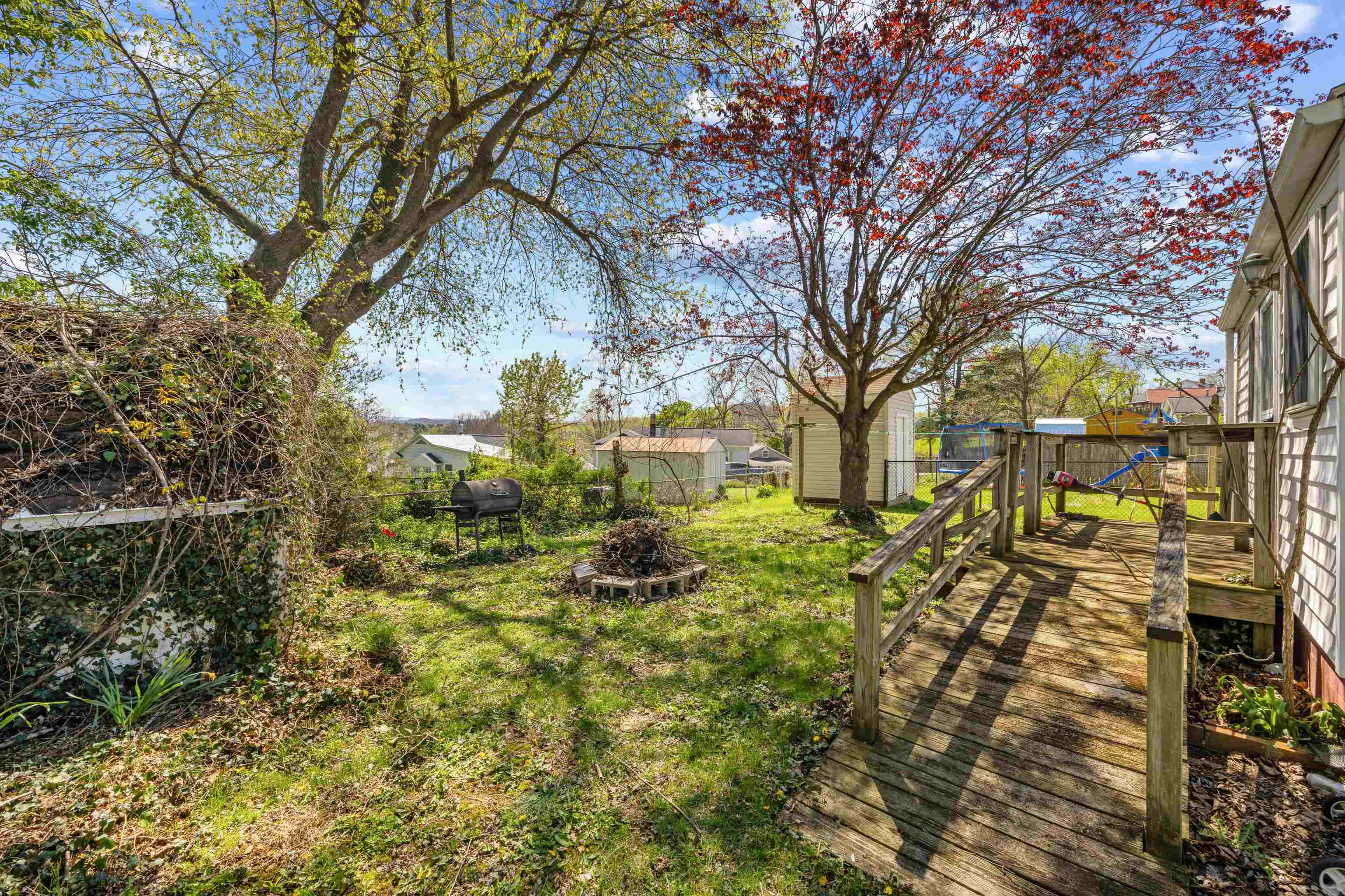 139 STRAITH ST, STAUNTON, Virginia 24401, 3 Bedrooms Bedrooms, ,1 BathroomBathrooms,Residential,139 STRAITH ST,675668 MLS # 675668