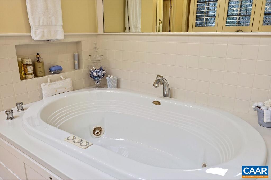 228 HIDDEN SPRINGS LN, NELLYSFORD, Virginia 22958, 4 Bedrooms Bedrooms, ,3 BathroomsBathrooms,Residential,228 Hidden Springs Lane,228 HIDDEN SPRINGS LN,675670 MLS # 675670