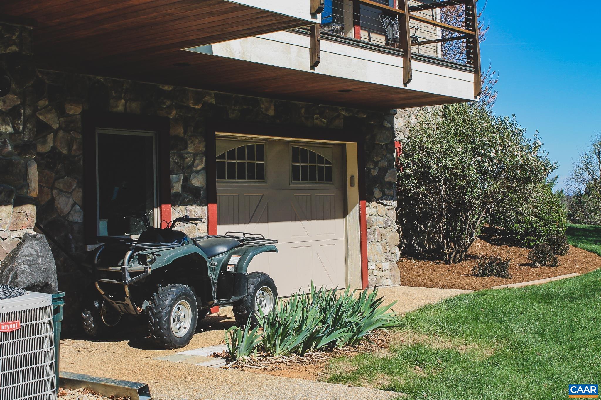 320 CARRSBROOK DR, STAUNTON, Virginia 24401, 5 Bedrooms Bedrooms, ,6 BathroomsBathrooms,Residential,Beautiful Home on Acreage in Staunton,320 CARRSBROOK DR,675671 MLS # 675671