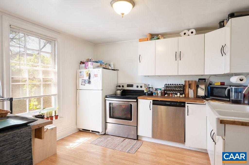 2401 FONTAINE AVE, CHARLOTTESVILLE, Virginia 22903, 6 Bedrooms Bedrooms, ,4 BathroomsBathrooms,Residential,2401 FONTAINE AVE,675672 MLS # 675672 2401 FONTAINE AVE, CHARLOTTESVILLE, Virginia 22903, 6 Bedrooms Bedrooms, ,4 BathroomsBathrooms,Residential,2401 FONTAINE AVE,675672 MLS # 675672